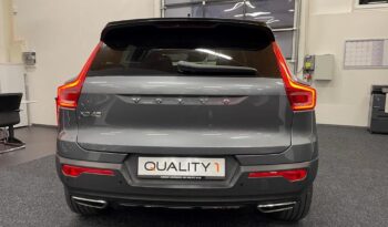 VOLVO XC40 T4 AWD R-Design Geartronic voll